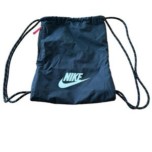 NIKE Drawstring Gym Bag – Black with Side Zipper